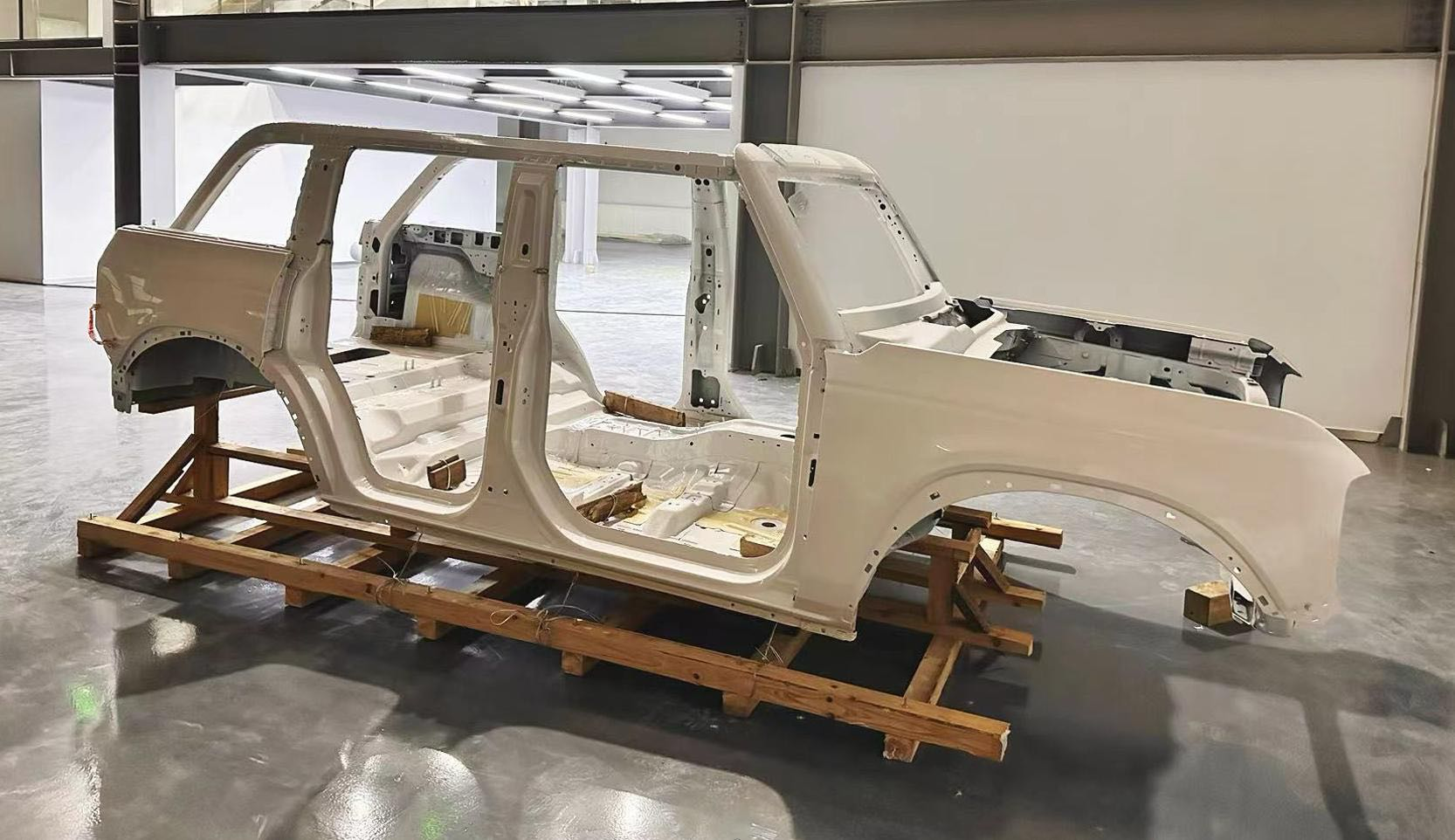 君創Portfolio|航空特種成型工藝助力汽車輕量化技術發展